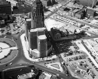 Buffalo_City_Hall_-_aerial_view_taken_in_1971